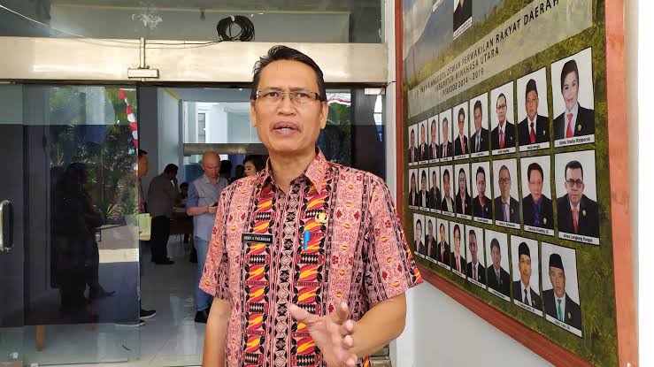 Kadis Kominfo Minut Robby Parengkuan.